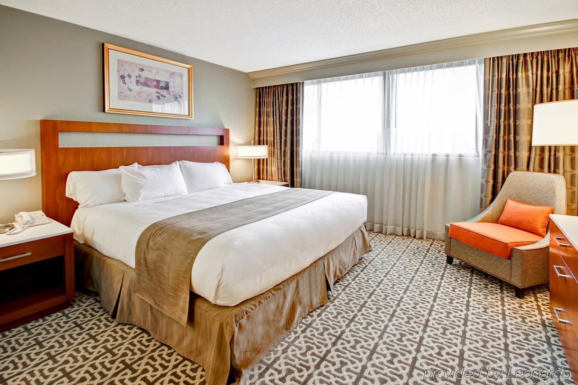 Doubletree Suites By Hilton Seattle Airport/Southcenter Tukwila Exterior photo